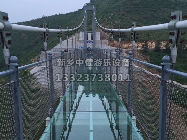 玻璃吊橋施工為景區(qū)帶來了哪些亮點？
